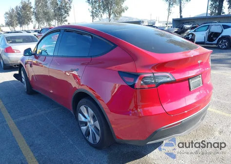 2023 Tesla Model Y Awd/Long Range Dual Motor All-Wheel Drive z USA, uszkodzony, nr VIN 7SAYGDEE4PF623615